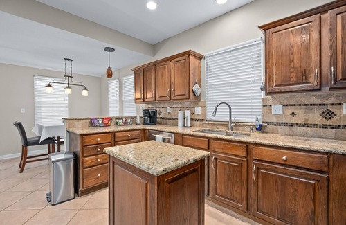 Fort Smith House | Renovated Century Home - Spacious 3 Bed, 2.5 Bath: Near Museums and Downtown!