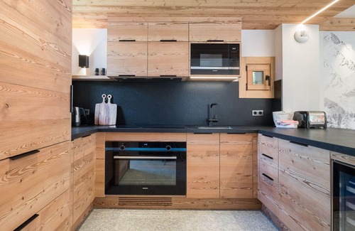 Les Allues Ski Chalet | Renovated Chalet, 5 Bedrooms, Near Slopes, Méribel Mottaret