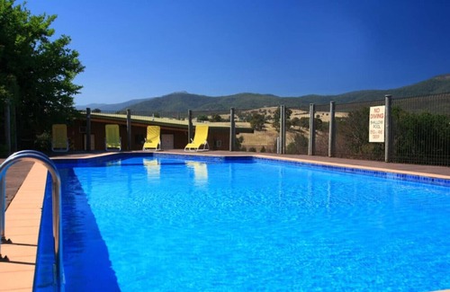 Merrijig Condo | Renovated Charming Studio #1 at Mt Buller Stays