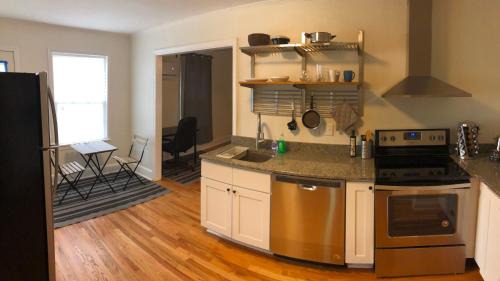 East Durham House | Renovated Cottage Minutes From Downtown