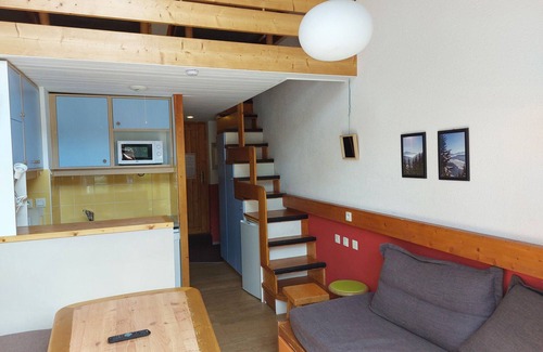 Arc-1800 Apartment | Renovated Duplex for 5 Near Slopes and Shops in Charmettoger