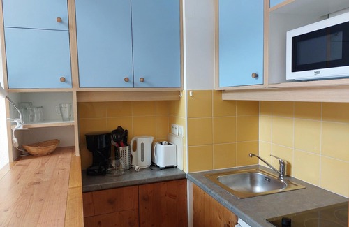 Arc-1800 Apartment | Renovated Duplex for 5 Near Slopes and Shops in Charmettoger