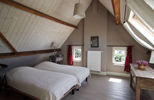 Beernem House | Renovated farmhouse 18 people