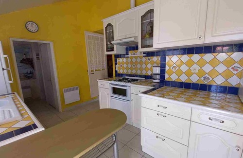 La Cotiniere House | Renovated fisherman's house port de la Cotiniére ile d'Oléron 190 m from beach