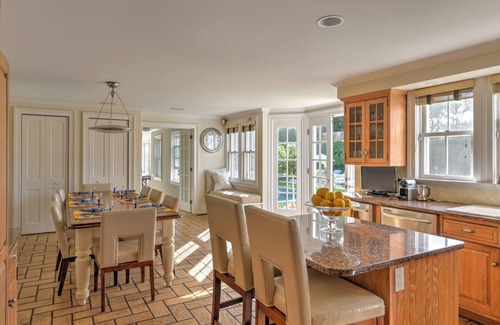 Village of Southampton House | Renovated Historical, Sun Room in Peaceful Backyard, Close to Beach and.