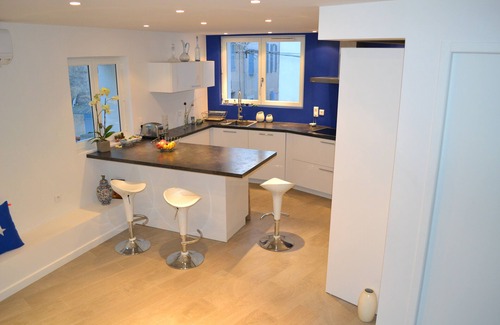 Cassis House | RENOVATED HOUSE IN THE HEART OF THE VILLAGE WITH GARDEN 100M FROM THE PORT