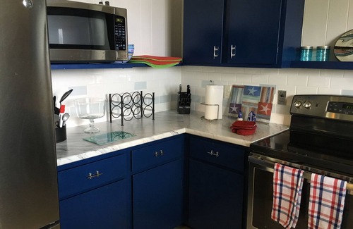 Willsboro Cottage | Renovated in 2016! Sleeps 10+, Beach, Dock, Sunsets, Relax, Fish!