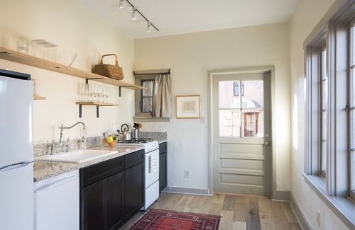 Downtown Santa Fe House | Renovated quiet adobe casita. 2 queen bed, 2 bath, only 10 min walk to Plaza!