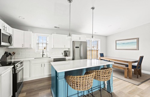 Sharps House | Renovated River House l Private Beach and Dock l Unforgettable Views