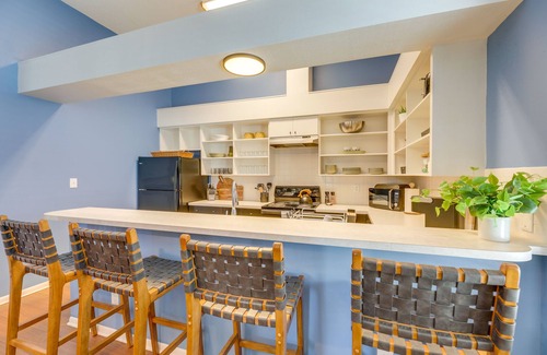 Downtown Apartment | Renovated San Marcos Vacation Rental w/Balcony!