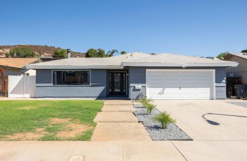 Lakeside House | Renovated Spacious Villa