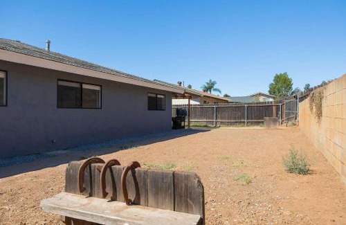 Lakeside House | Renovated Spacious Villa