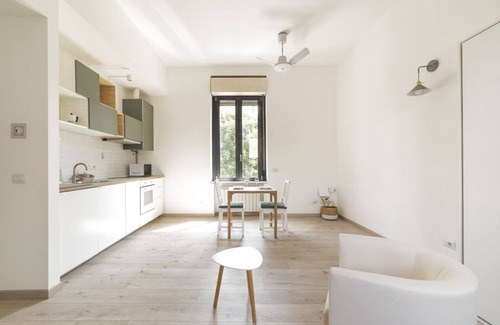 Dergano Apartment | Renovated studio apartment 350m from Maciachini M3!