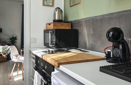 Hastings Apartment | Renovated Studio in the Heart of Caen