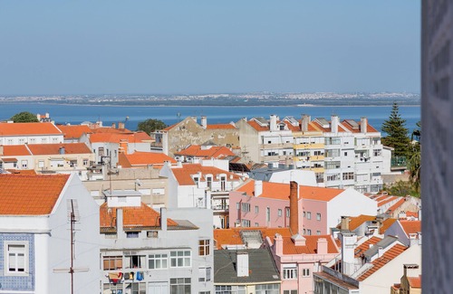 Alfama Apartment | Renovated Sunny Apartment with Balcony, By TimeCooler