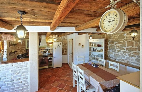 Dracevac Villa | Renovated traditional Istrian house near Porec and its beaches