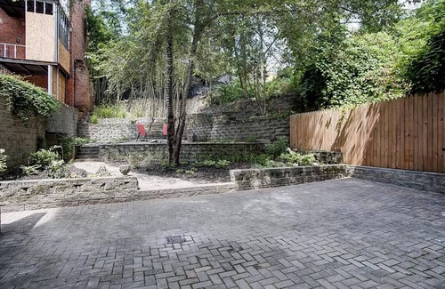 Central Business District Condo | Renovated urban hideaway near Findlay Market & OTR