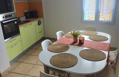 Pomerols Apartment | Renovated village house apartment with garage 10 minutes from the beach!