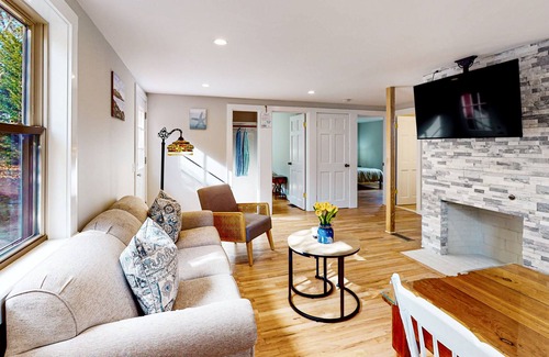 East Harwich House | Renovated waterfront home with great deck, 2 kayaks & pond beach access