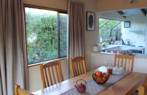 Christchurch District House | Renovation completed WOW Winter Special $200 night.Labour & show wkd avail now