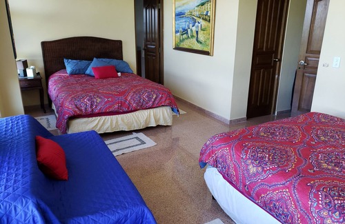 Tumba Vieja Bed & Breakfast | Rent a room or a house at the beach in Punta Chame