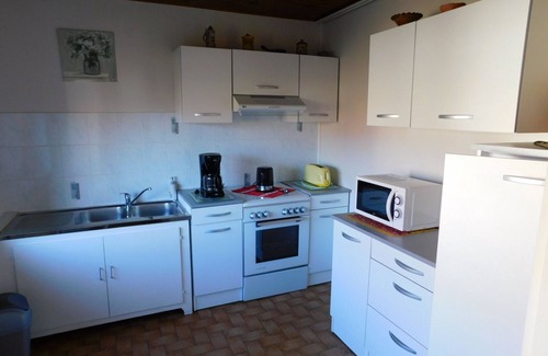 Ostheim Apartment | Rent gite in Ostheim, furnished on the 1st floor of an independent annex classified *