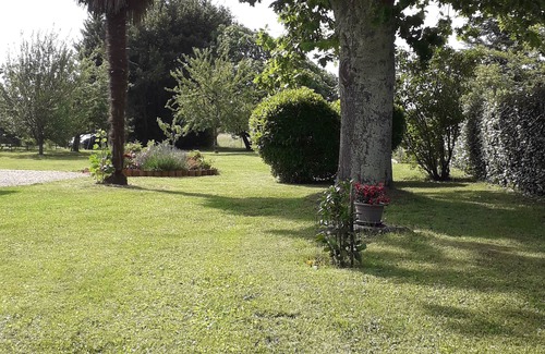 Gauriac House | Rent stone house