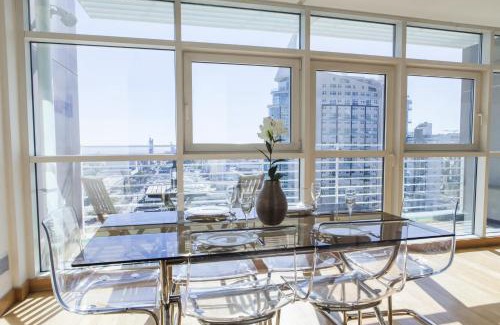 Parque das Nacoes Apartment | RENT4REST LISBON PARQUE DAS NAÇÕES 17Th FLOOR RIVER VIEW