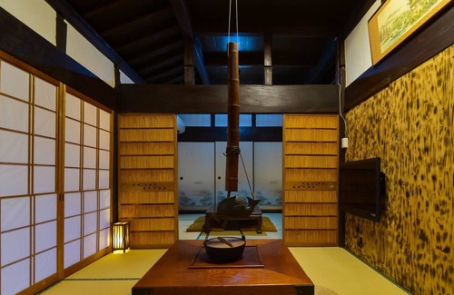 Higashi-osaka Apartment | Rental of an old private house Providing a safe an - My home / Higashiosaka Ōsaka