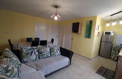 La Plaine-des-Palmistes Villa | Rental Furnished quiet with stunning views of the mountain.