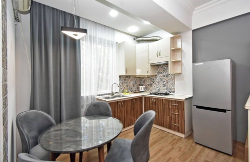 Kentron Apartment | RentInnYerevan with two bedrooms on Chaykovskiy street 34