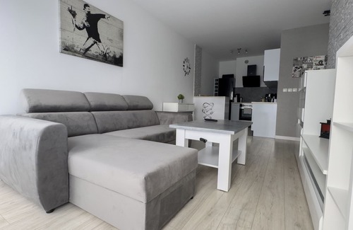 Grunwald Apartment | RentPlanet - Apartament przy Lotnisku