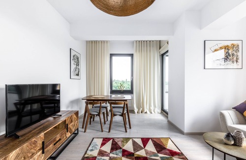 Sector 6 Apartment | RentWithMe Luxury Apartments