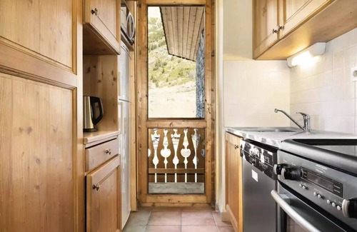 Lanslevillard Apartment | Residence Les Balcons de Val Cenis Village * - 3 Room Apartment 4/6 People