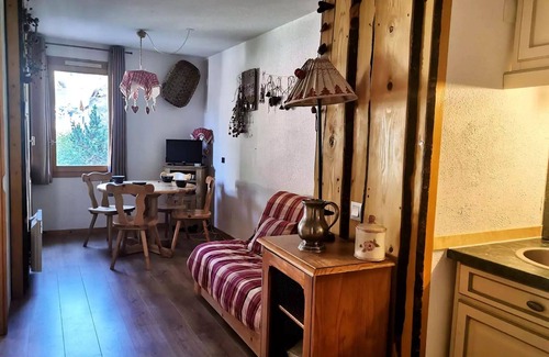 Les Avanchers-Valmorel Apartment | Residence Ruelle - La Rue 13 - Nice 2 rooms, skis to the feet, near pedestrian street