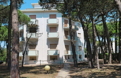 Jesolo Pineta Apartment | Residence Ariston by Interhome