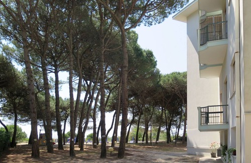 Jesolo Pineta Apartment | Residence Ariston by Interhome