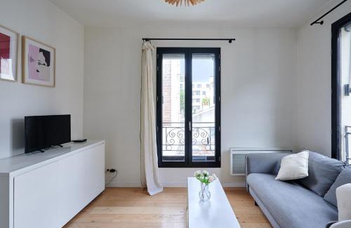 Silly-Gallieni Apartment | Residence Boulogne Centre le passage by Studio prestige