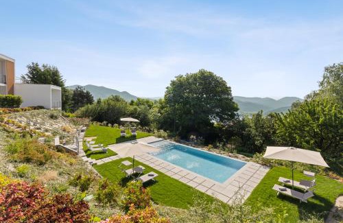 Trarego Viggiona Apartment | Residence Conca Verde 1 with pool
