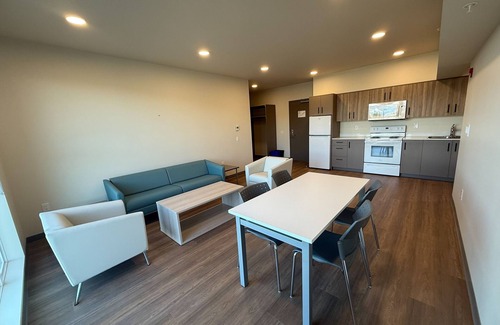 South Pandosy House | Residence & Conference Centre - Kelowna