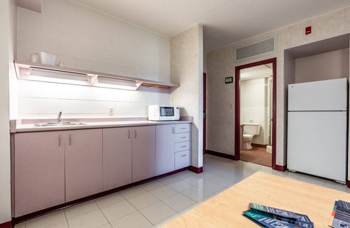 Welland Hotel | Residence & Conference Centre - Welland