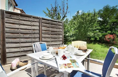 Cabries Apartment | Residence du Golf de la Cabre d'Or* - 2 Room Apartment 4 People