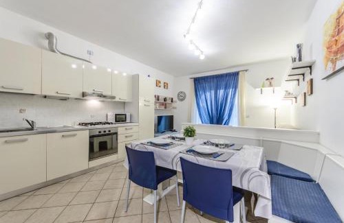 Caorle Apartment | Residence Elisa Piano Terra con Giardino e Posto auto