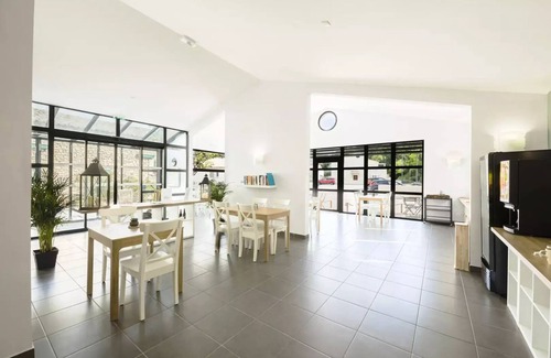 Malaucene Villa | Residence Garden & City Mont Ventoux - Malaucène* - House 3 Rooms Duplex Cabin 8 People