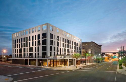 West Avenue Hotel | Residence Inn by Marriott Miami Beach South Beach