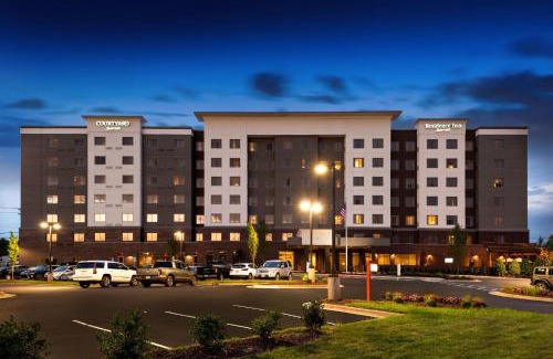 Paw Creek Hotel | Residence Inn by Marriott Charlotte Northlake