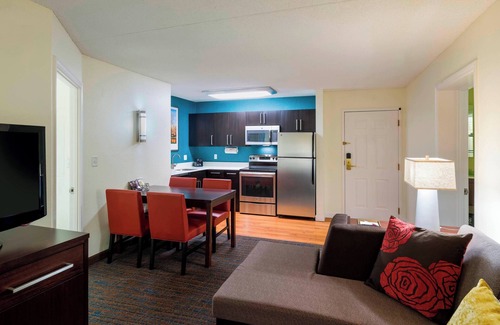 Framingham Hotel | Residence Inn by Marriott Boston Framingham