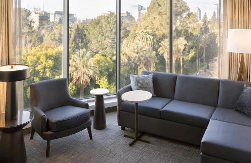 Downtown Sacramento Hotel | Residence Inn by Marriott Sacramento Downtown at Capitol Park