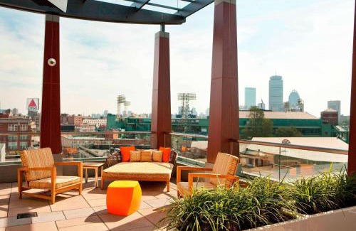 West Fens Hotel | Residence Inn by Marriott Boston Back Bay/Fenway