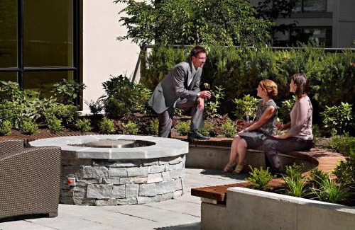 Downtown Vancouver Hotel | Residence Inn by Marriott Vancouver Downtown